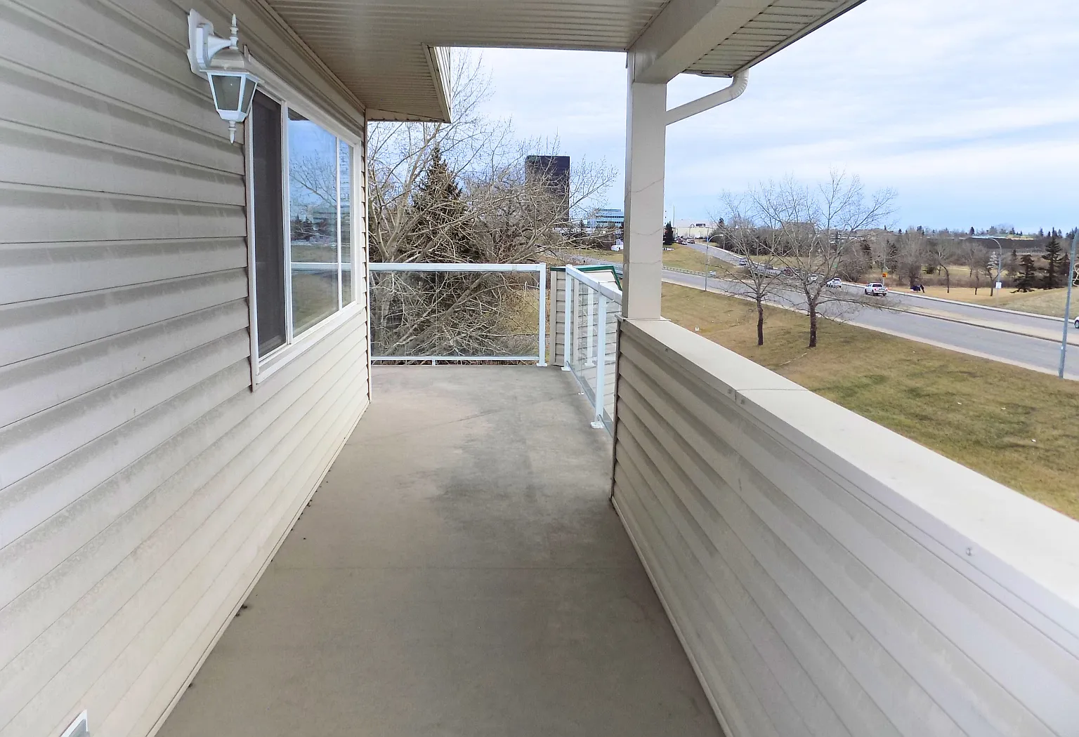 Alden Arms Apartments — Photo 3