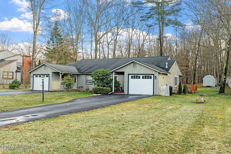2nd image of 7 Glenbrook Drive