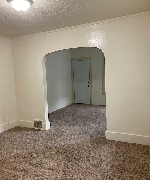 308 E Virginia Ave — Photo 4