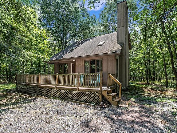 2nd image of 16 Ottomanelli Dr