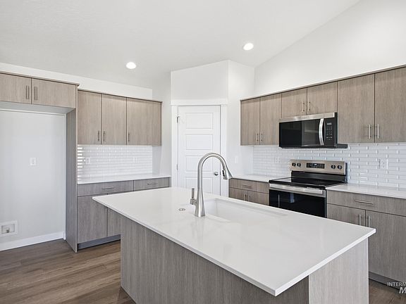 4th image of 5316 S Memory Ave