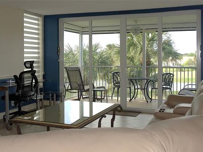 3970 Oaks Clubhouse Dr #402, Pompano Beach, FL, 33069