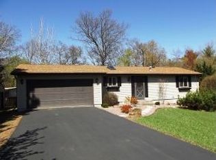 N1897 Virginia Dr, Waupaca, WI 54981