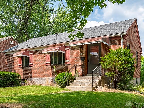 3rd image of 333 Castlewood Ave