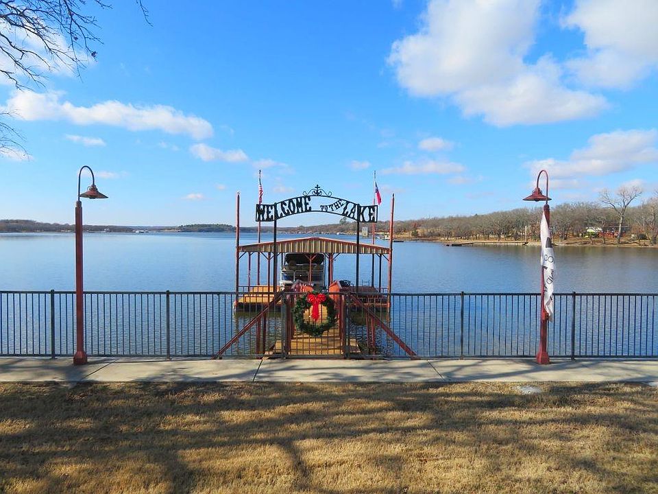 1st image of 322 Lakeside Dr