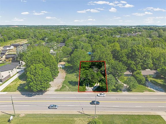 5th image of 2460 W Wedington Dr #4