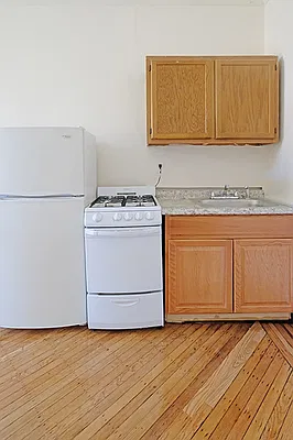Rented by CG Realty | media 9