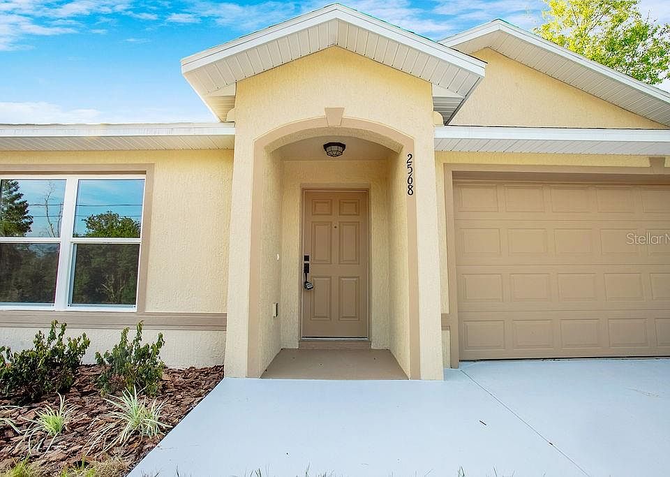 1st image of 632 N Firwood Dr
