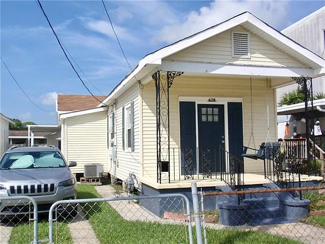 2 bed, 1.5 bath, 1131 sqft, $1,500 — Photo 1