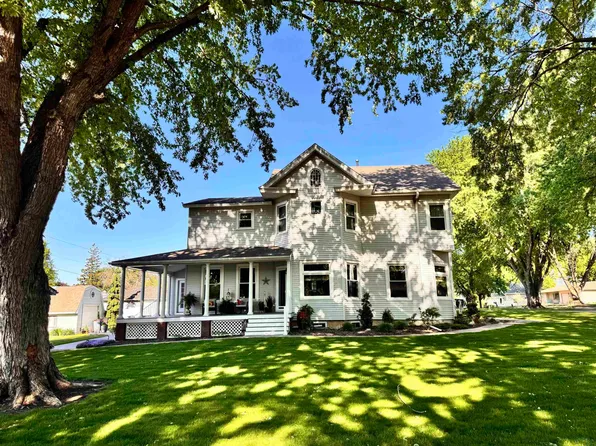 501 W 4th St, Sanborn, IA 51248