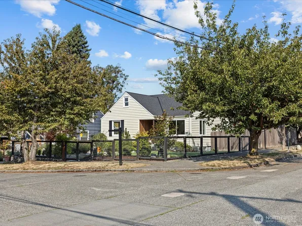 602 NW 49th Street, Seattle, WA 98107