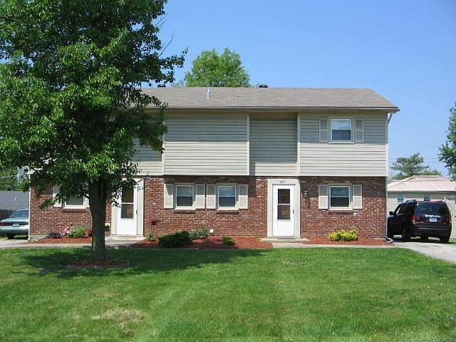 1st image of 420 Schenkel Ln