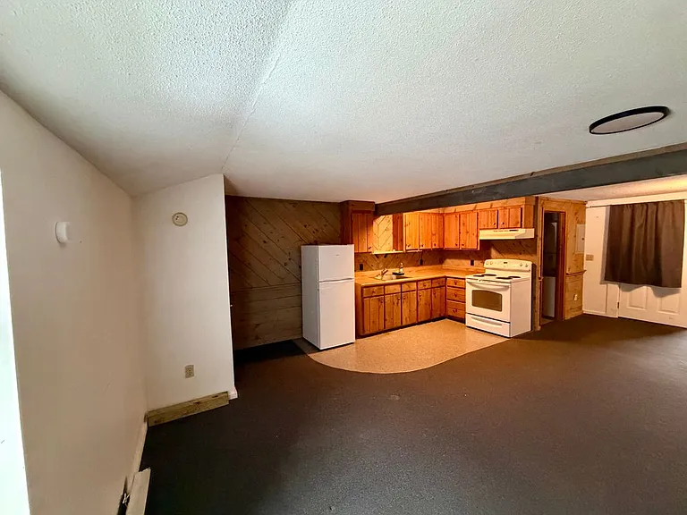 748 Calef Hwy #5 — Photo 3