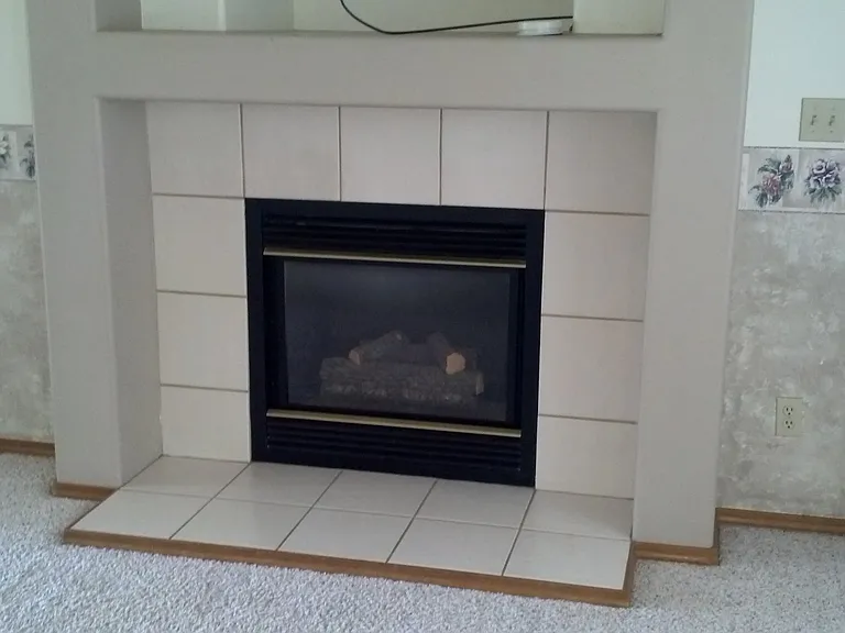 5952 Corinth Dr — Photo 3