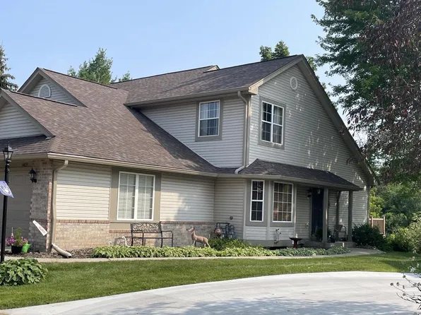 14035 West Lenox DRIVE, New Berlin, WI 53151