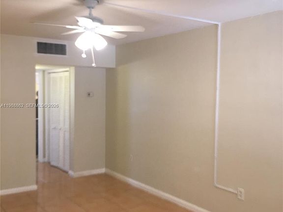 4th image of 1851 NE 168th St APT A10
