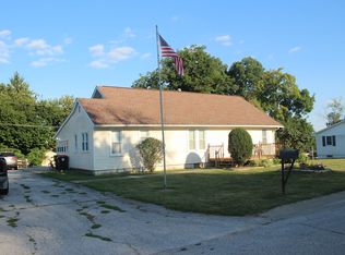 1009 Houston Dr, Palmyra, MO 63461