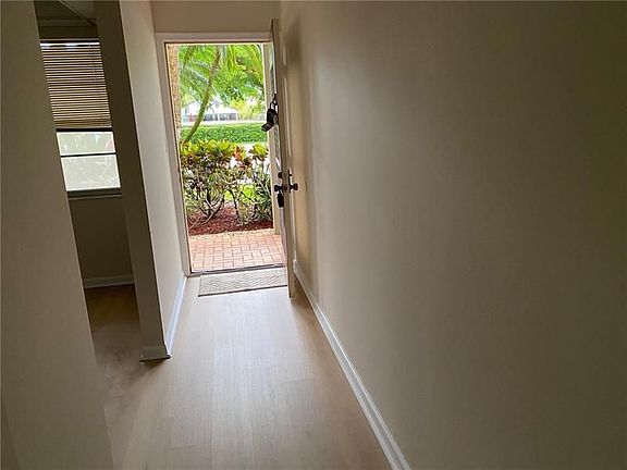 2nd image of 3405 Bimini Ln APT M1