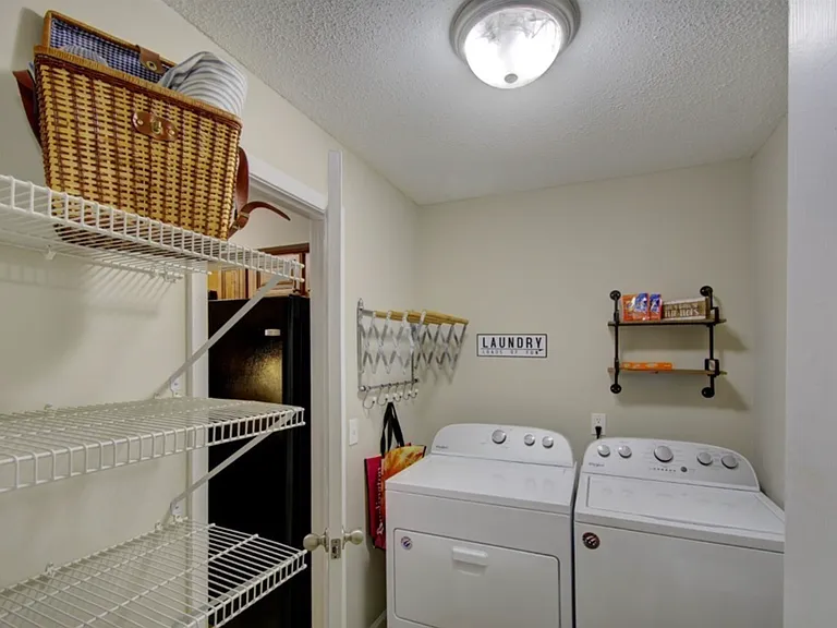2511 Demere Rd #8 — Photo 3