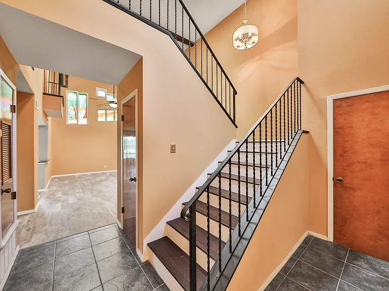 5331 Callaghan Rd — Photo 3