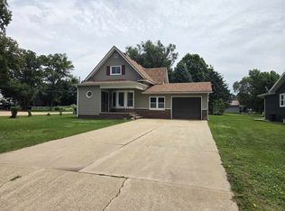 511 N 4th St, Plainview, NE 68769