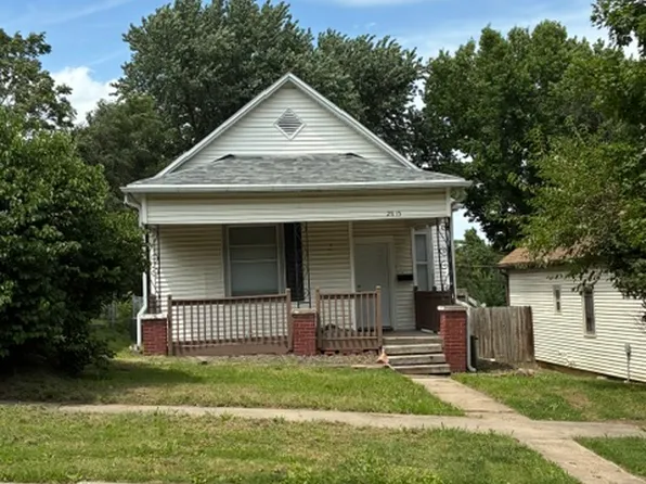 2815 Olive St, Saint Joseph, MO 64507