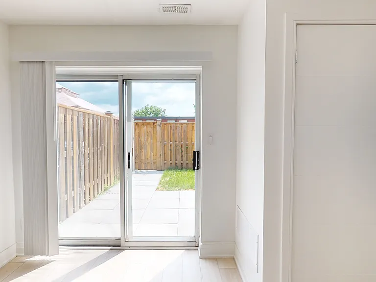 1259 Brant St #11 — Photo 11