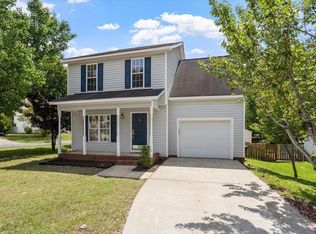 528 Arbor Creek Dr, Holly Springs, NC 27540