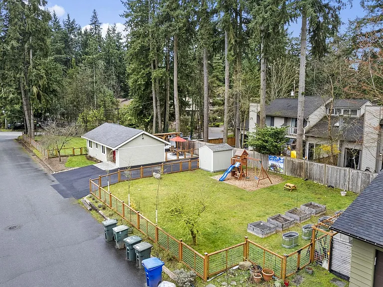 19036 Ballinger Way NE — Photo 33