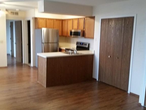 4th image of 54 S Broadway St APT 24