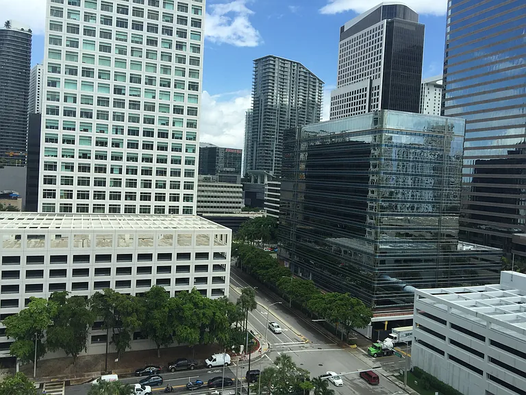 801 Brickell Bay Dr #863 — Photo 2