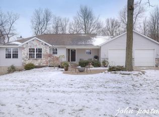 12130 Beach Run, Lowell, MI 49331