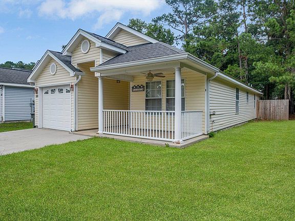 2nd image of 1397 Crescent Hills Dr