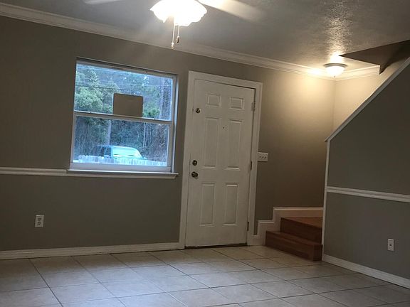2nd image of 3034 E Baldwin Rd