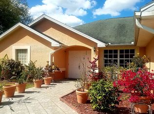 1070 Castleton Ter, Labelle, FL 33935