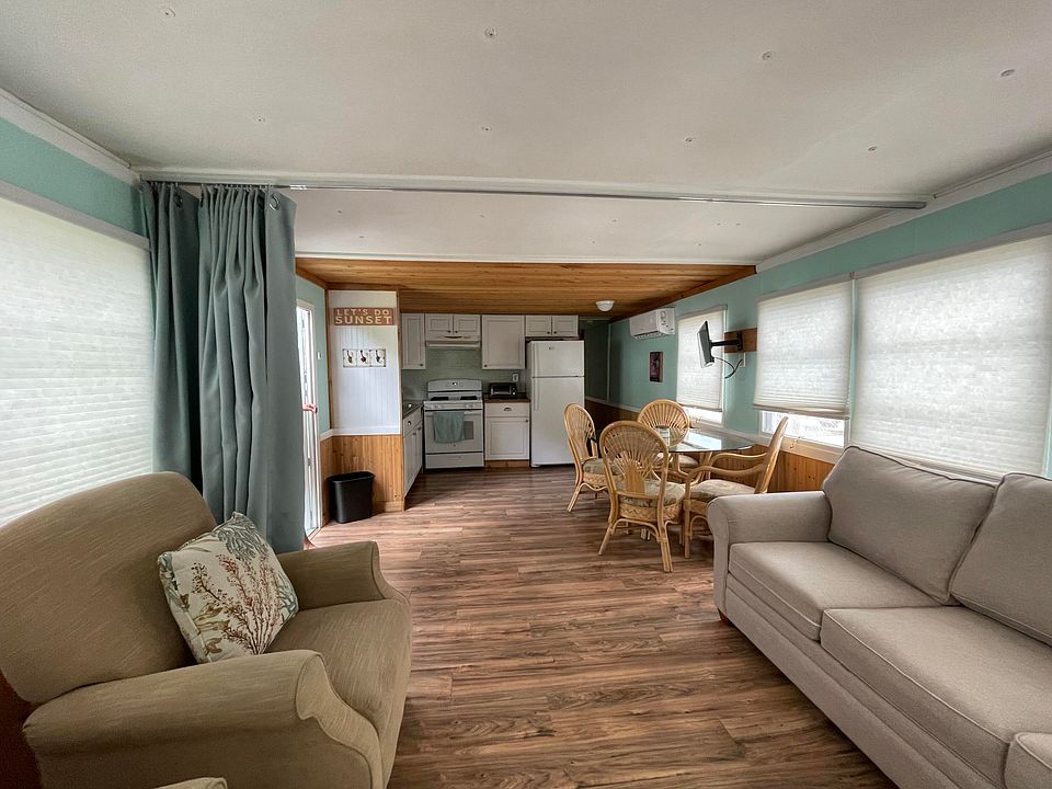 1st image of 30887 Hammock Dr