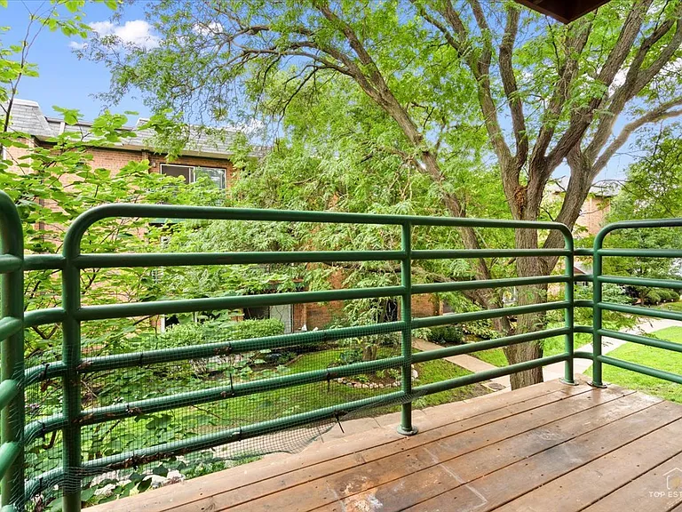 909 Buccaneer Dr #3 — Photo 21