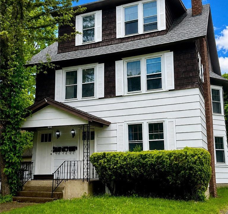 1st image of 415 Stratford St
