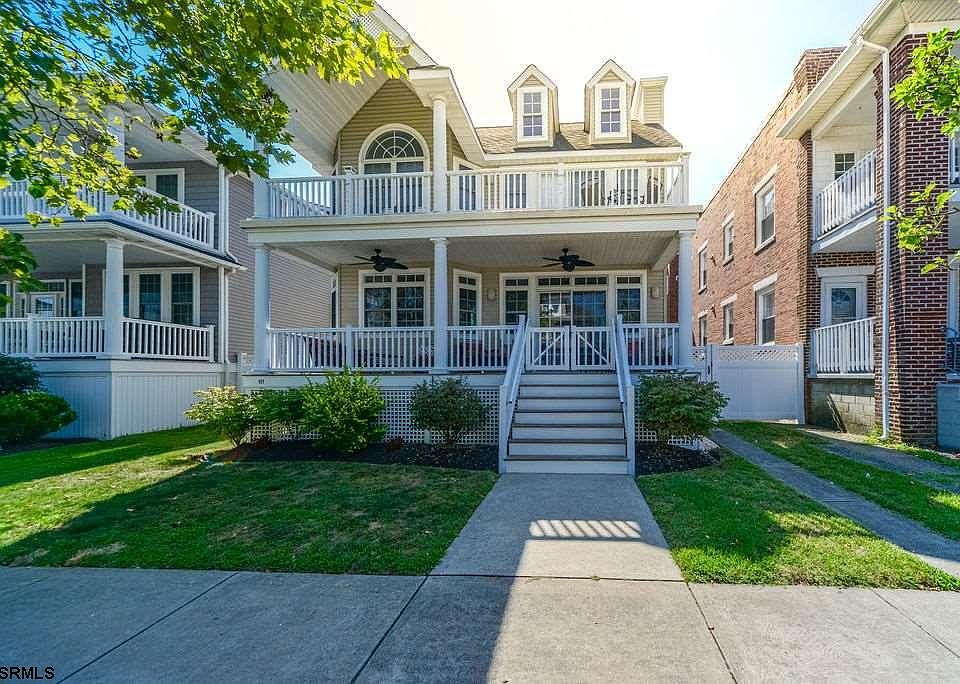 1st image of 923 Central Ave #2