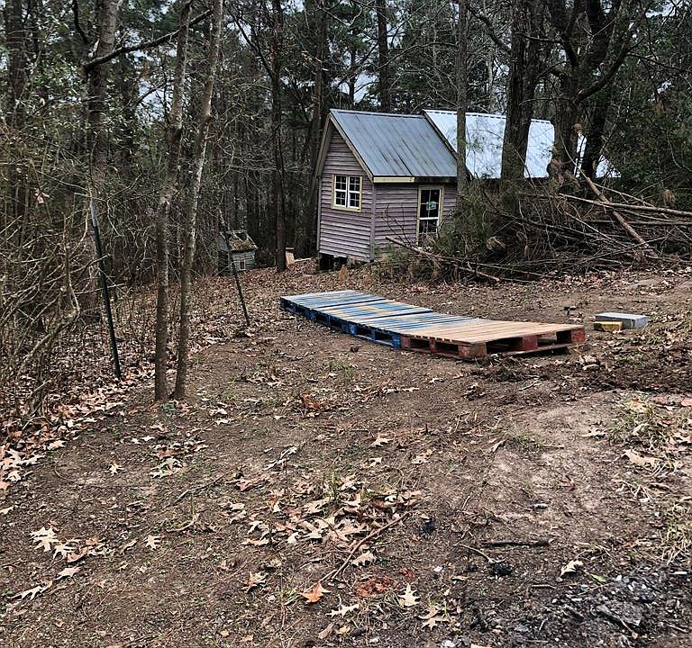 1st image of 439 County Road 1218