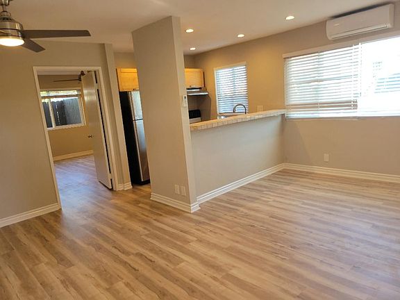 2nd image of 4405 39th St APT 3