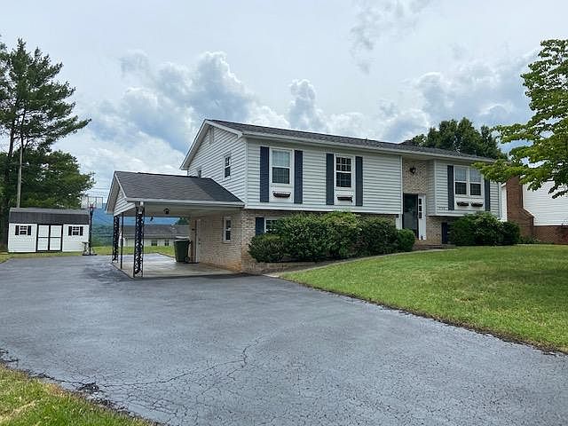 1st image of 2740 Gardner Dr