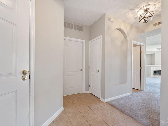 5th image of 5625 Dockside Dr