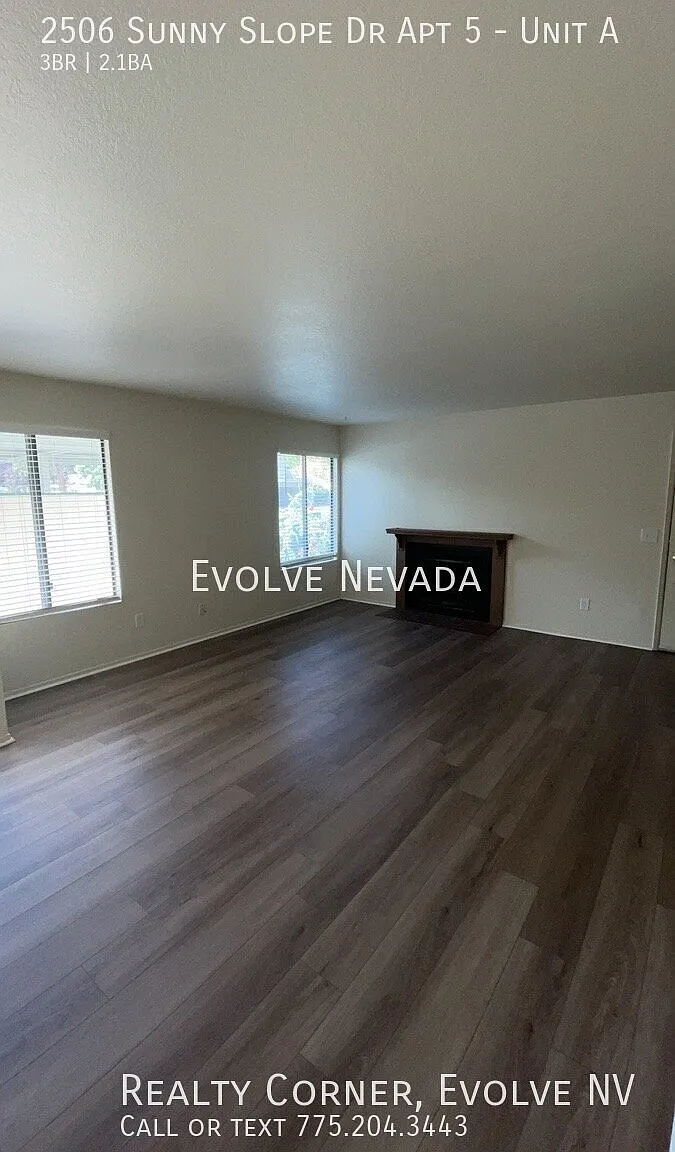 3 Bed, 2.5 Bath Cozy Condo in Sparks — Photo 4