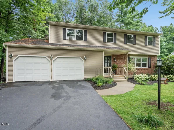 25 Palmer Terrace, Wilton, NY 12831