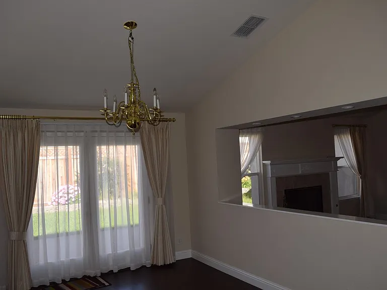 1667 Green Springs Ct — Photo 2