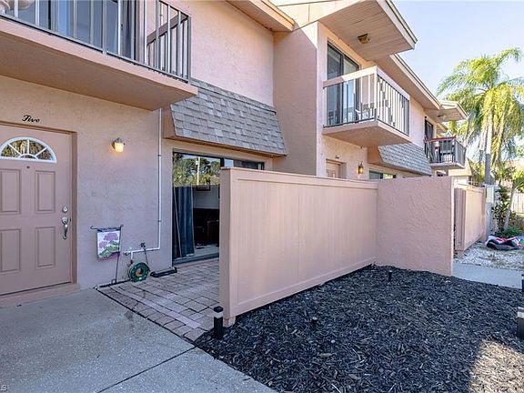 2nd image of 5888 Littlestone Ct APT 5