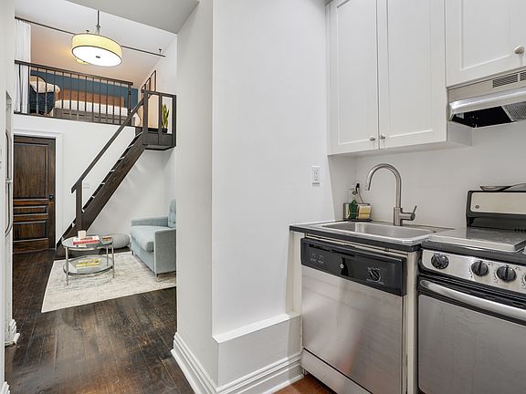 4th image of 10 5th Ave APT 2C