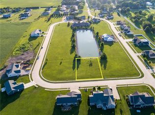 823 Prairie Meadow Dr, Arcola, IL 61910
