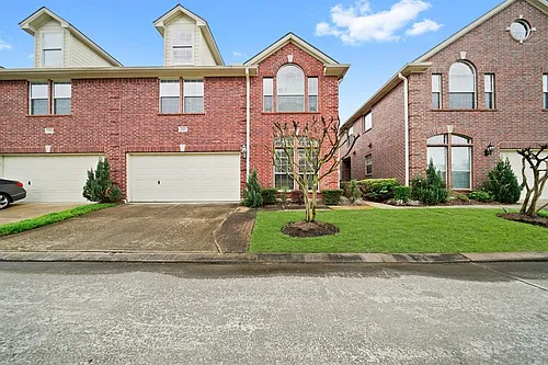 1408 S Friendswood Dr #1102 Photo 1
